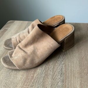 Tan wedges